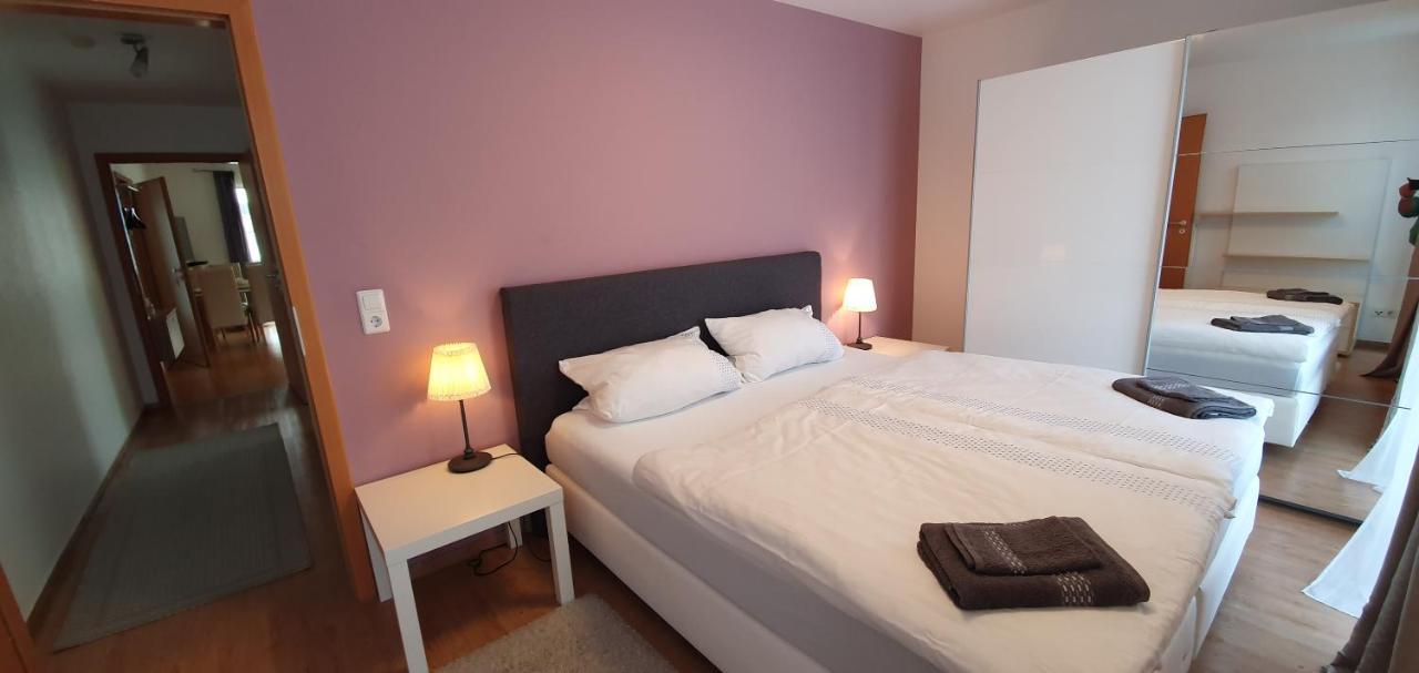 Outletcity Ferienwohnung Wohnung 1 Metzingen  Buitenkant foto