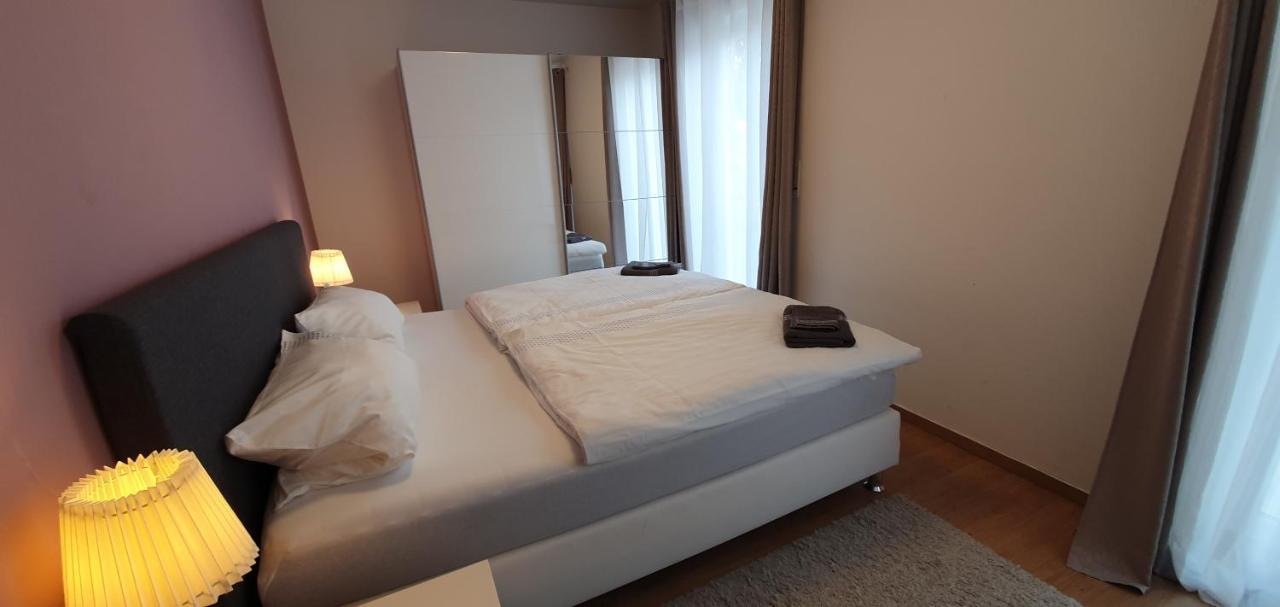 Outletcity Ferienwohnung Wohnung 1 Metzingen  Buitenkant foto