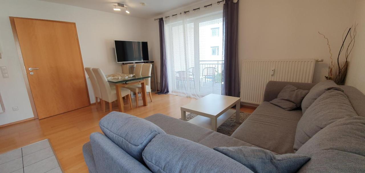Outletcity Ferienwohnung Wohnung 1 Metzingen  Buitenkant foto