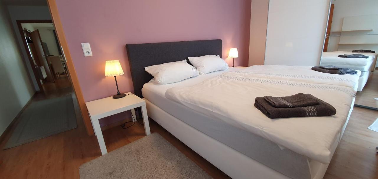 Outletcity Ferienwohnung Wohnung 1 Metzingen  Buitenkant foto