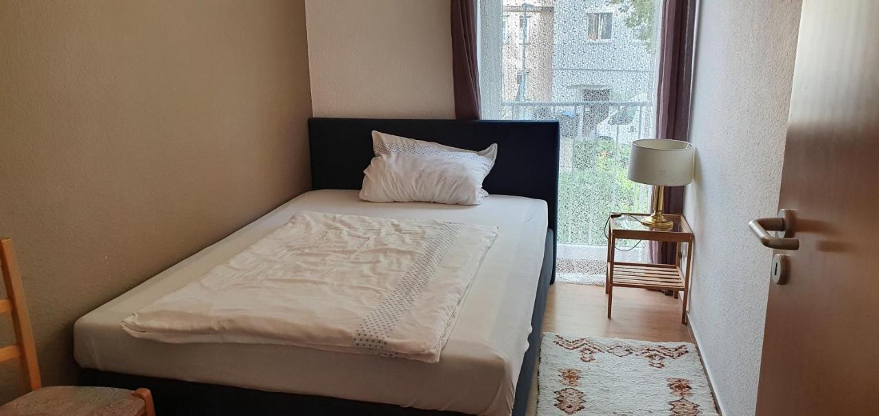 Outletcity Ferienwohnung Wohnung 1 Metzingen  Buitenkant foto